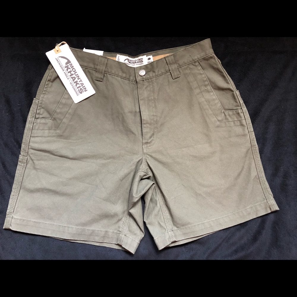 Mountain Khaki’s men’s shorts NWT
